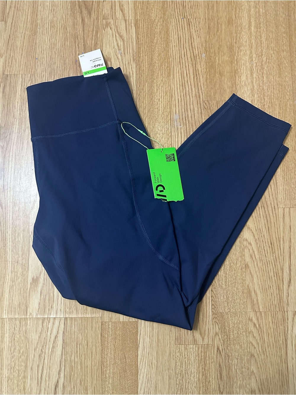 FWD Forward With Design NWT Navy 7/8 Length Leggings - Size L
